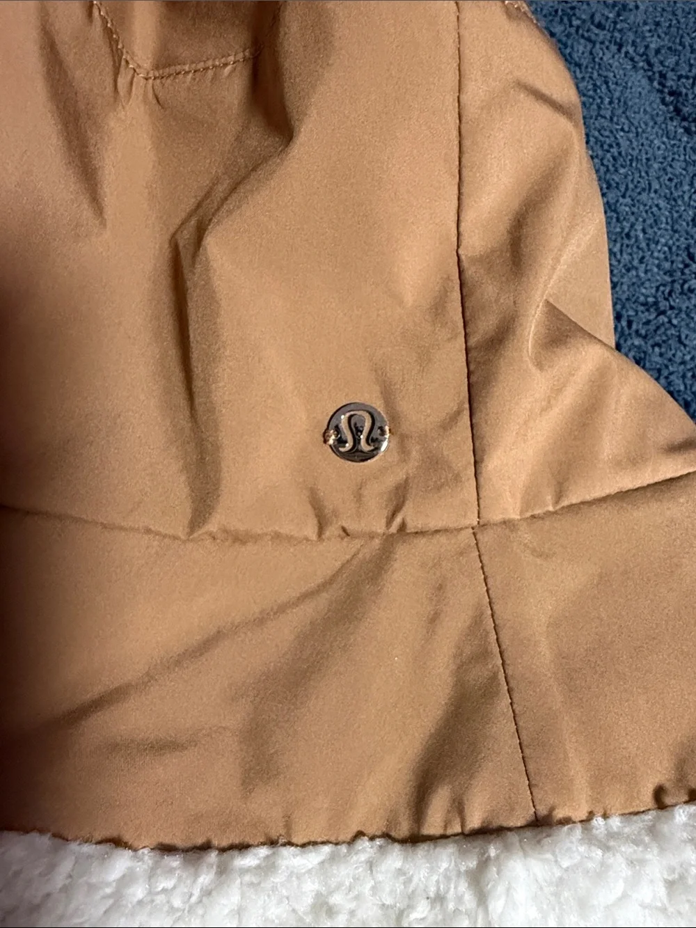 Lululemon reversible Sherpa Bucket Hat L/XL